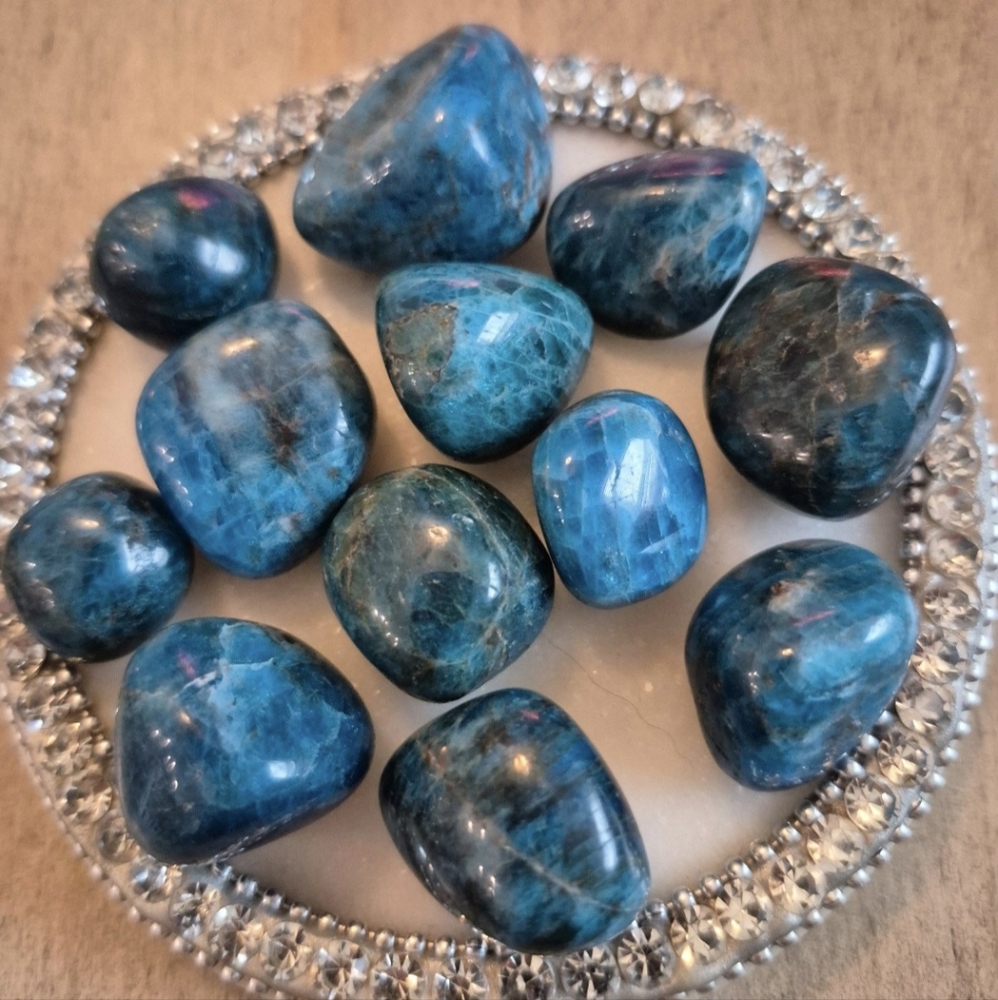 2 Pieces Natural Blue Apatite Crystal Stones - Picture 4 of 6